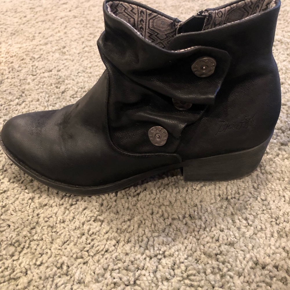 Gently used cute short boots